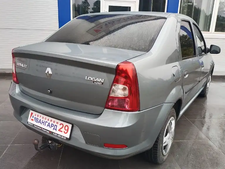 Renault Logan 2012 года выпуска с пробегом 91000 км. 2 владельца по ПТС. Не битый