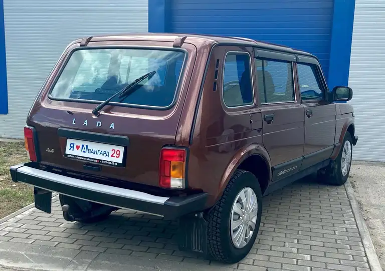 Пятидверная Lada Niva 4x4 2019 года выпуска с пробегом 66000 км. 2 владельца по ПТС.