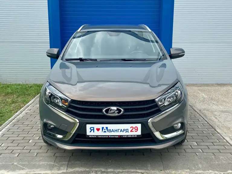 Lada Vesta 2019 года от одного владельца в комплектации Comfort. Пробег 68230 км.