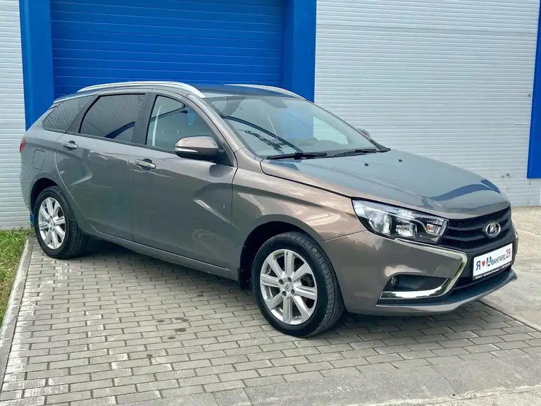 Lada Vesta 2019 года от одного владельца в комплектации Comfort. Пробег 68230 км.