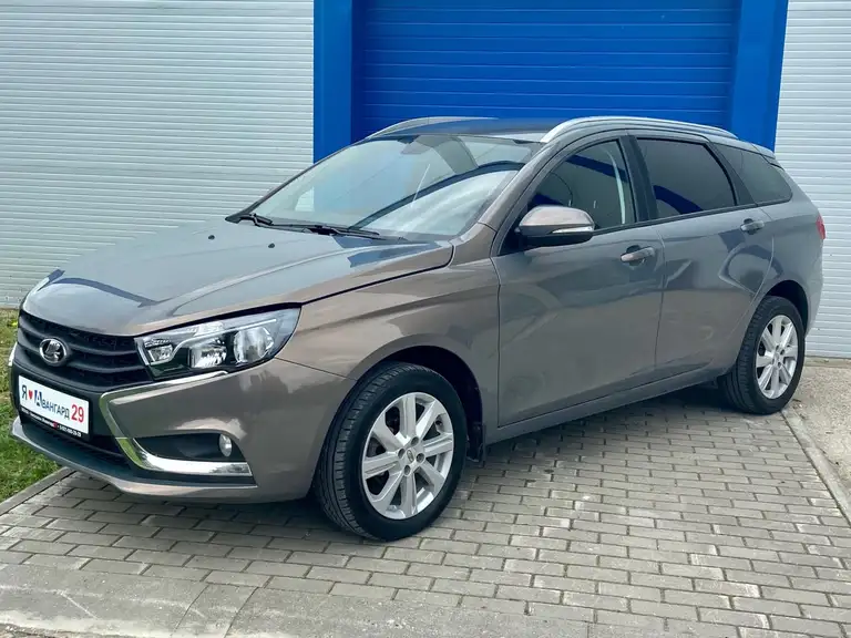 Lada Vesta 2019 года от одного владельца в комплектации Comfort. Пробег 68230 км.