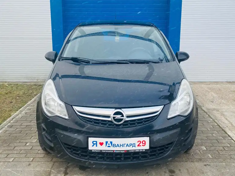 Opel Corsa 2011 года от 2 владельцев. Пробег 191370 км. Механическая коробка передач