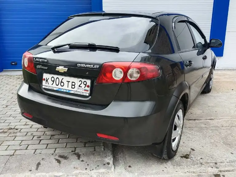 Chevrolet Lacetti 2009 года выпуска с пробегом 193922 км. 3 владельца по ПТС. Не битый.