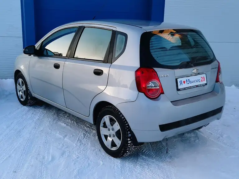 Припарковаться можно где угодно, проста в управлении и экономична - Chevrolet Aveo в продаже в автосалоне Авангард 29 г. Вельск