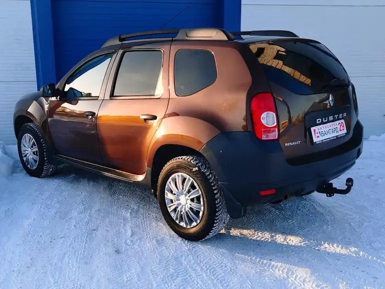 Теплый и надежный, вездеход - и на асфальте, и за городом - Renault Duster в продаже в автосалоне Авангард 29 г. Вельск. Пробег 137415 км, 1 владелец по ПТС