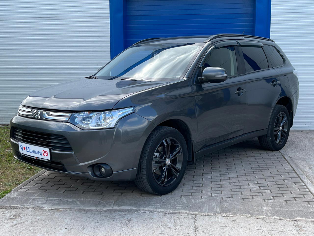 Mitsubishi Outlander в продаже в автосалоне Авангард 29 г. Вельск