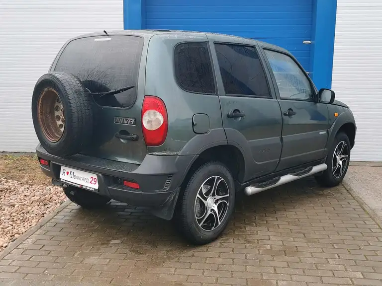 Chevrolet Niva в продаже в автосалоне Авангард 29 г. Вельск