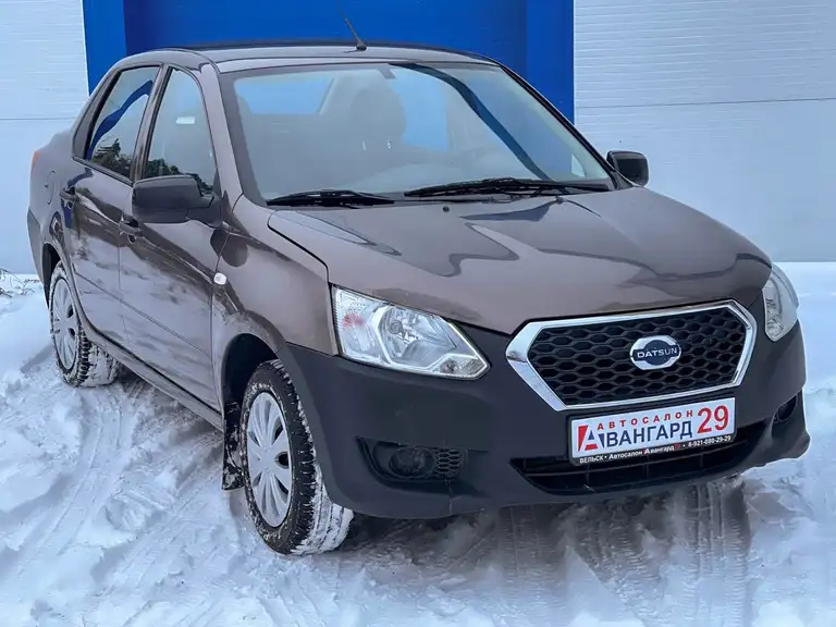 Datsun on-DO 2018 года выпуска с пробегом 165193 км. 1 владелец по ПТС. Не битый.