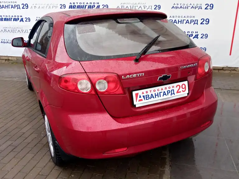 Chevrolet Lacetti 2012 года выпуска с пробегом 141149 км. 4+ владельца по ПТС. Не битый.