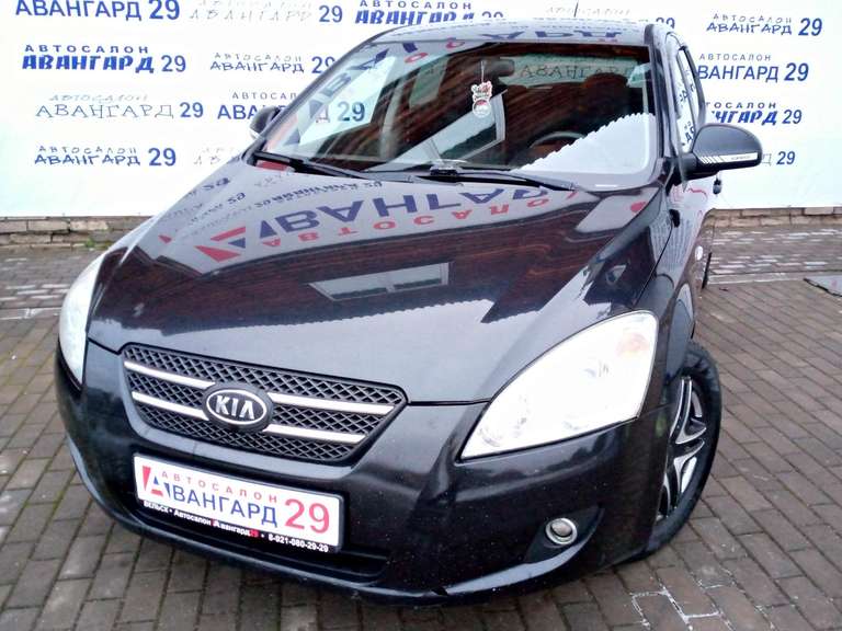 Kia Ceed 2007 года выпуска с пробегом 237100 км. 4+ владельцев по ПТС. Не битый.