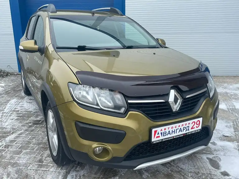 Renault Sandero Stepway 2016 года выпуска с пробегом 121000 км. 2 владельца по ПТС. Не битый.