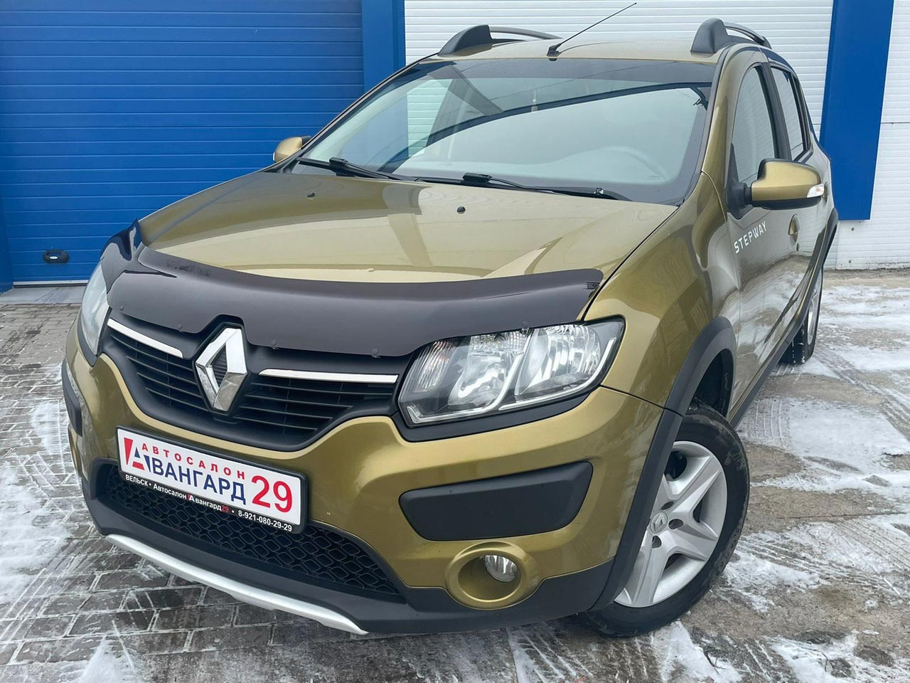 Renault Sandero Stepway 2016 года выпуска с пробегом 121000 км. 2 владельца по ПТС. Не битый.