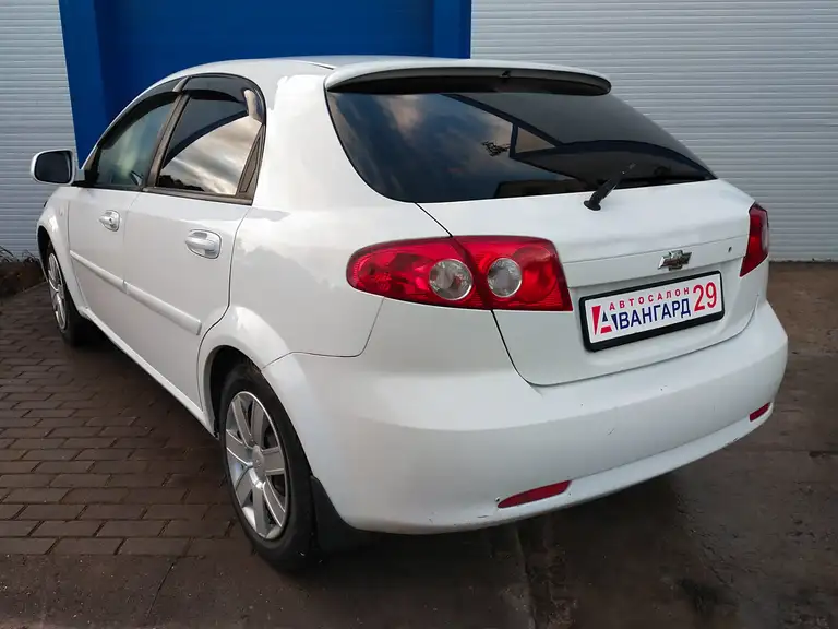 Chevrolet Lacetti 2012 года выпуска с пробегом 223000 км. 2 владельца по ПТС. Не битый.