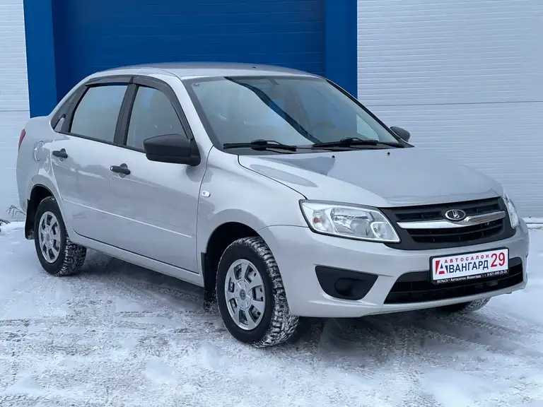 Lada Granta 2012 года выпуска с пробегом 43662 км. 1 владелец по ПТС. Не битый.