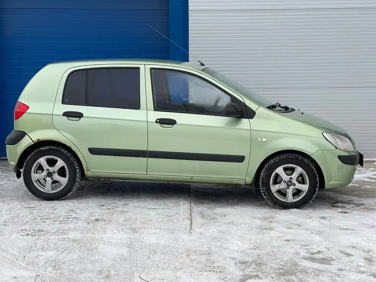 Hyundai Getz 2008 года выпуска с пробегом 181000 км. 3 владельца по ПТС. Не битый. 