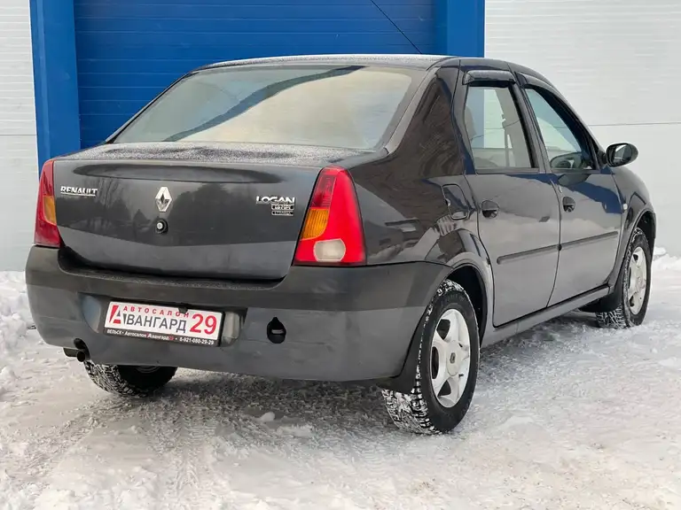 Renault Logan 2008 года выпуска с пробегом 224524 км. 3 владельца по ПТС. Не битый.