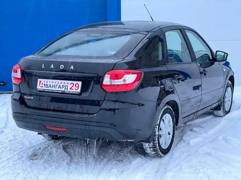 Lada Granta 2019 года выпуска с пробегом 33683 км. 1 владелец по ПТС. Не битый.