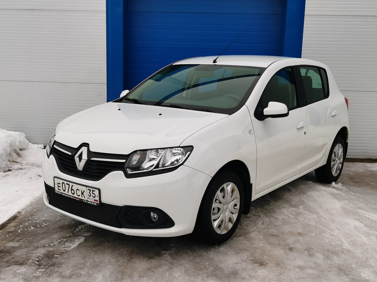 Хетчбек Renault Sandero, 2015 - Автосалон Авангард 29 г. Вельск