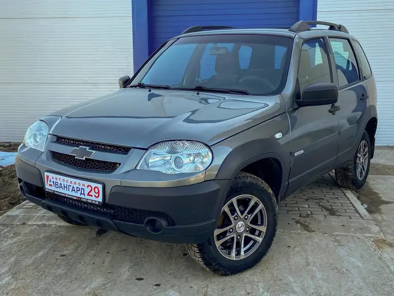 Chevrolet Niva 2018 года выпуска с пробегом 134300 км. 1 владелец по ПТС. Не битый.