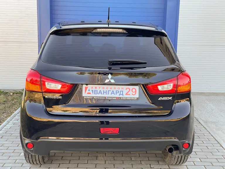 Mitsubishi ASX 2014 года выпуска с пробегом 78800 км. 1 владелец по ПТС. Не битый. За наличные или в кредит.